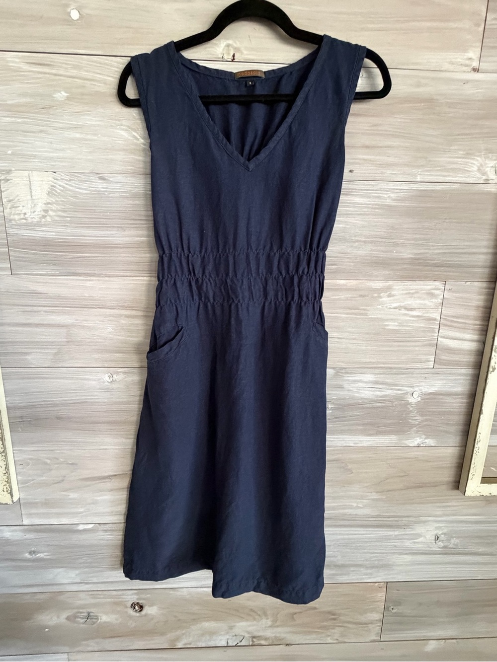 Sleeveless Navy Midi Dress with Elastic Waist and Pockets